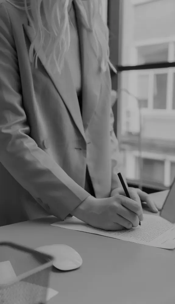 Management-Professionals 575x1000 01