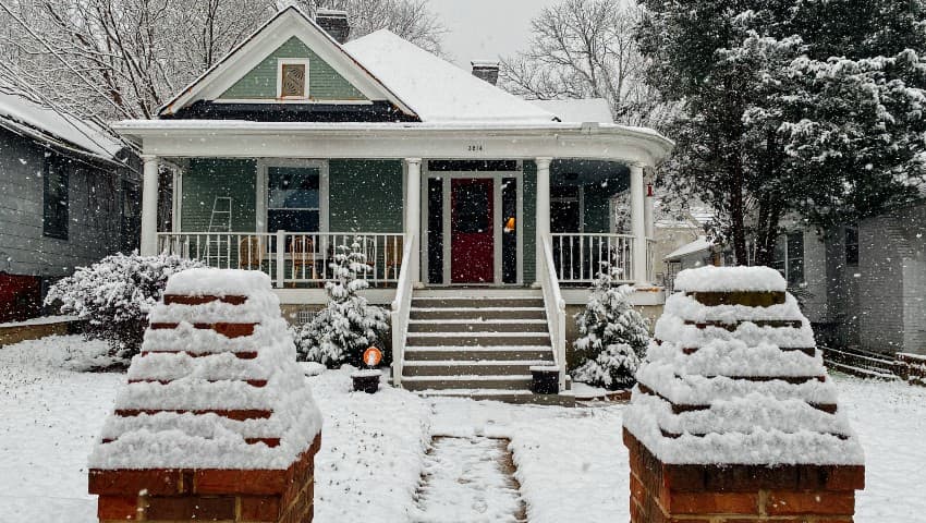 if someone falls on your property are you liable canada