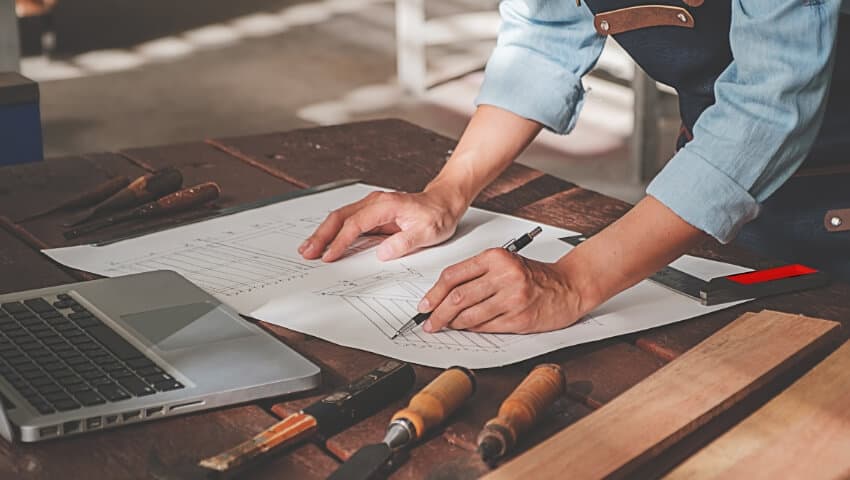 what does contractors general liability insurance cover