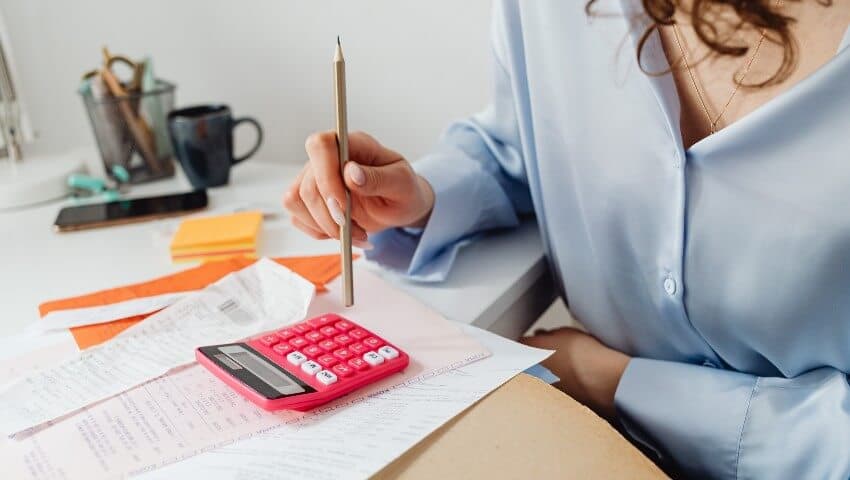 how to save money on utilities in an apartment canada