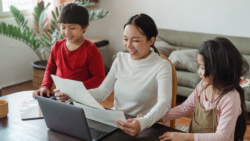 working from home with kids canada